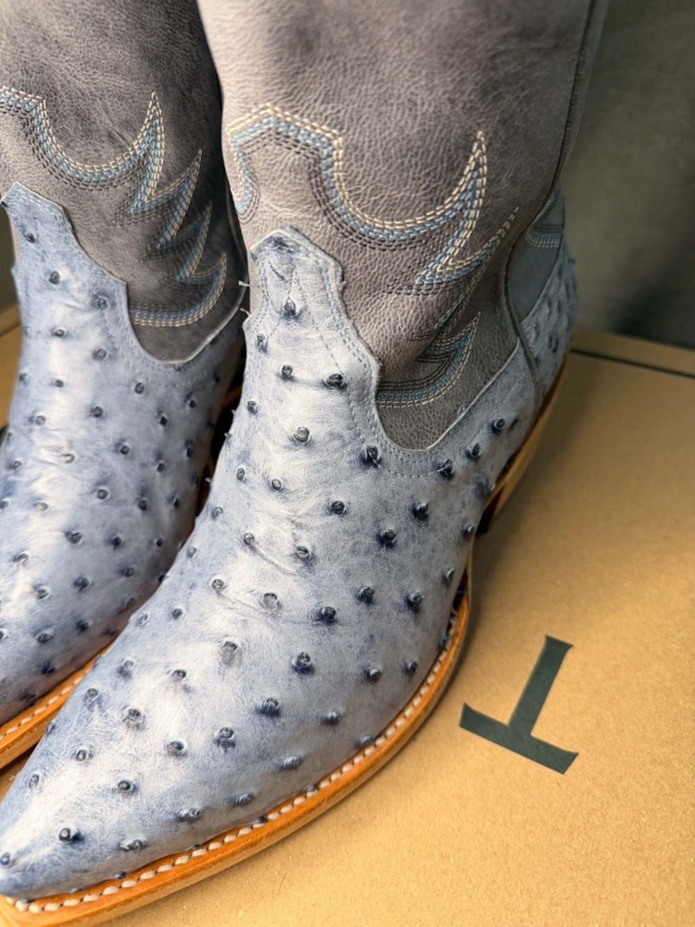 🔥🔥🔥🔥🔥Tecovas Chambray Ostrich Leather boots 🔥🔥🔥🔥 - Picture 7 of 7